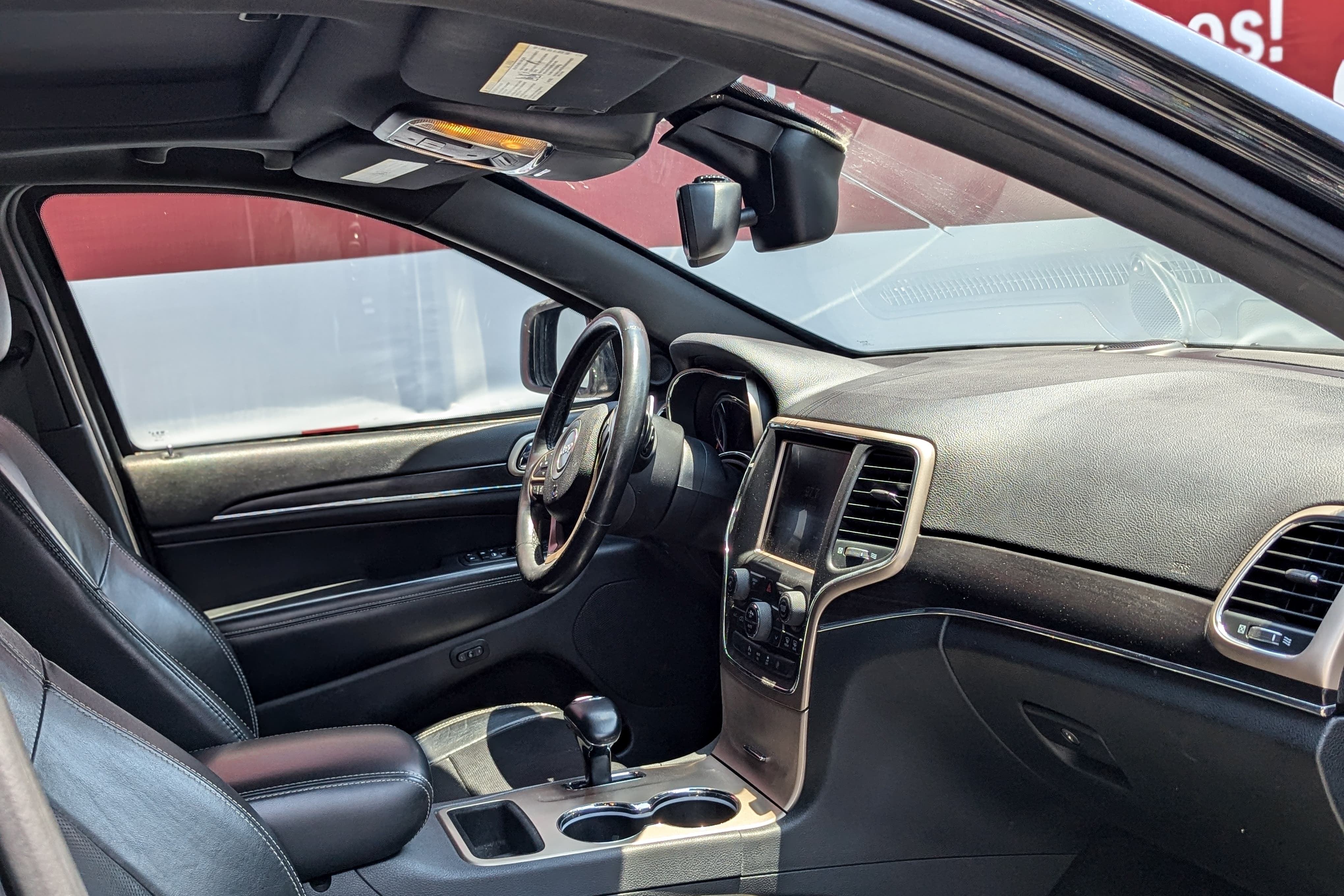 2015 Jeep Grand Cherokee LIMITED LUJO, V8, 5.7L, 360 CP, 5 PUERTAS, AUT