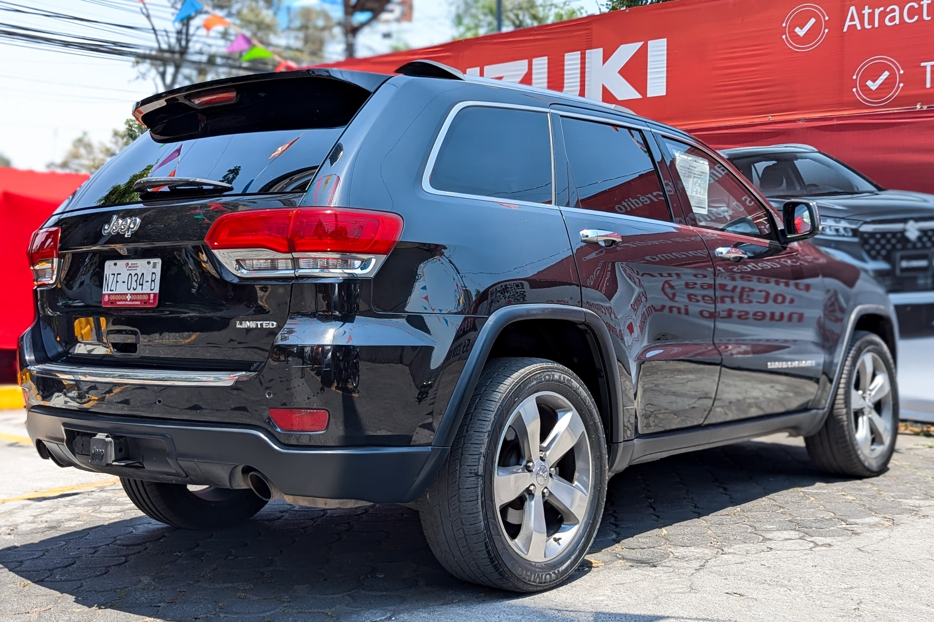 2015 Jeep Grand Cherokee LIMITED LUJO, V8, 5.7L, 360 CP, 5 PUERTAS, AUT