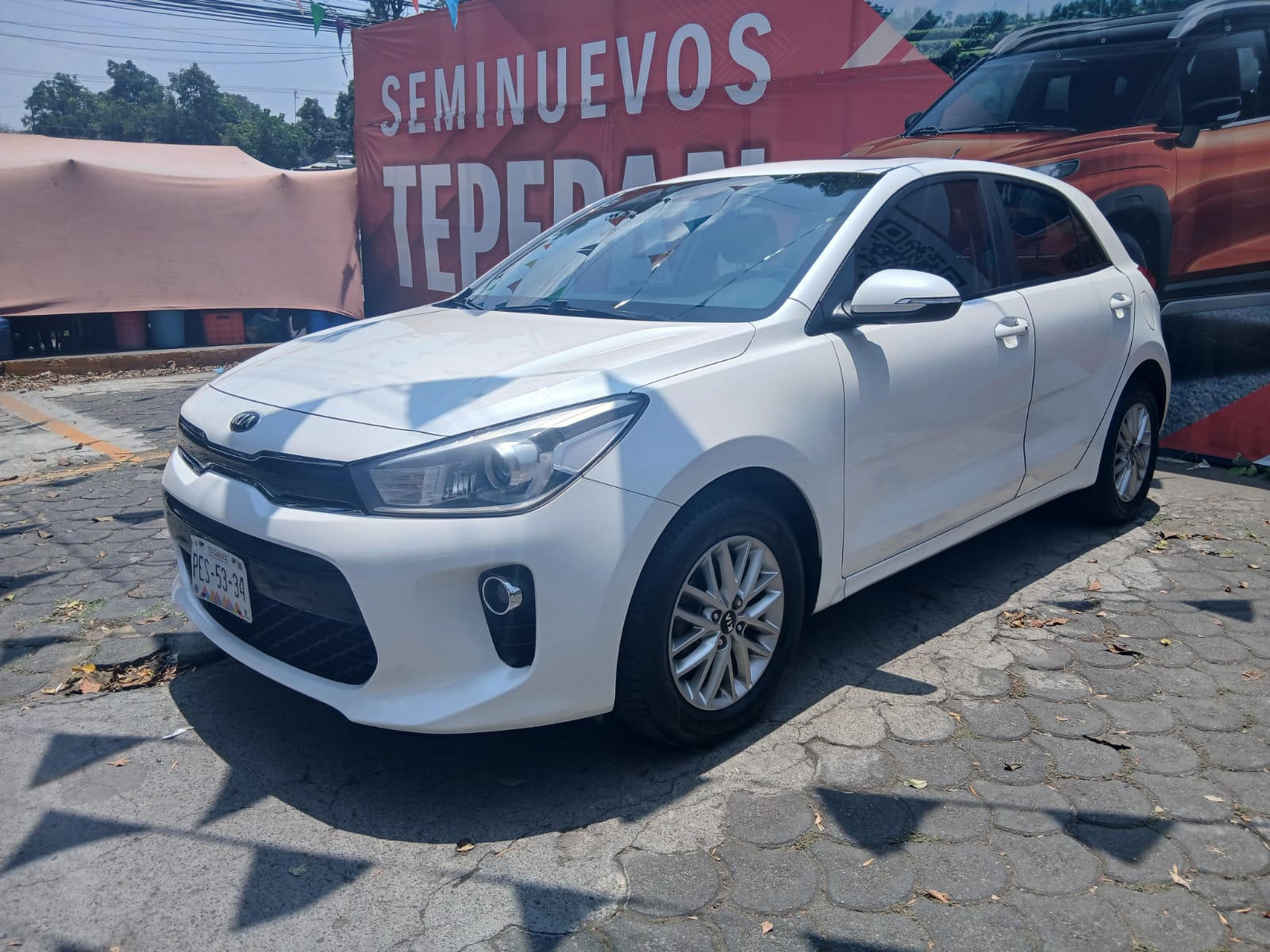 2018 Kia Rio EX, L4, 1.6L, 121 CP, 5 PUERTAS, STD