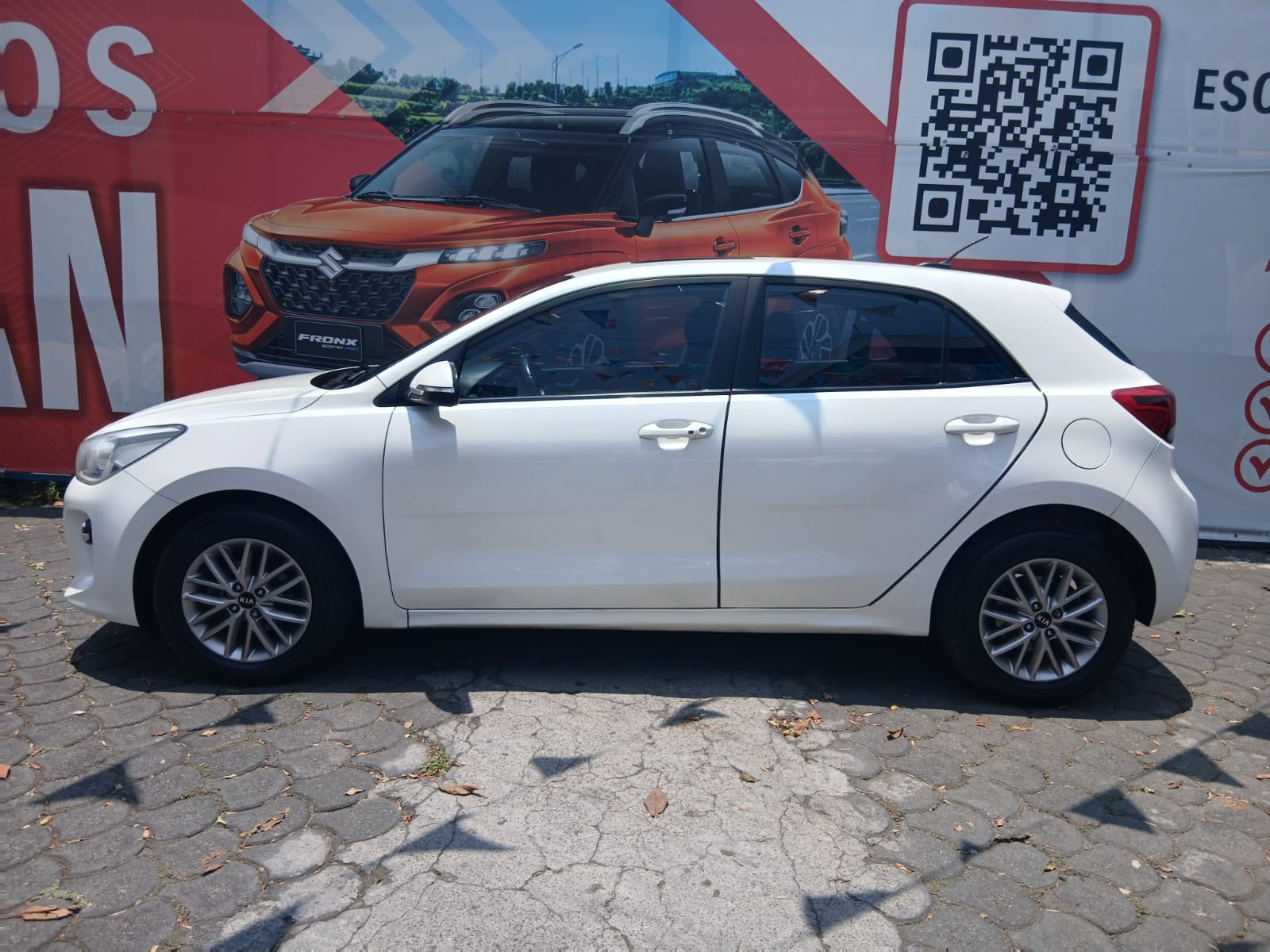 2018 Kia Rio EX, L4, 1.6L, 121 CP, 5 PUERTAS, STD