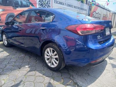 2018 Kia Forte LX, L4, 2.0L, 158 CP, 4 PUERTAS, STD