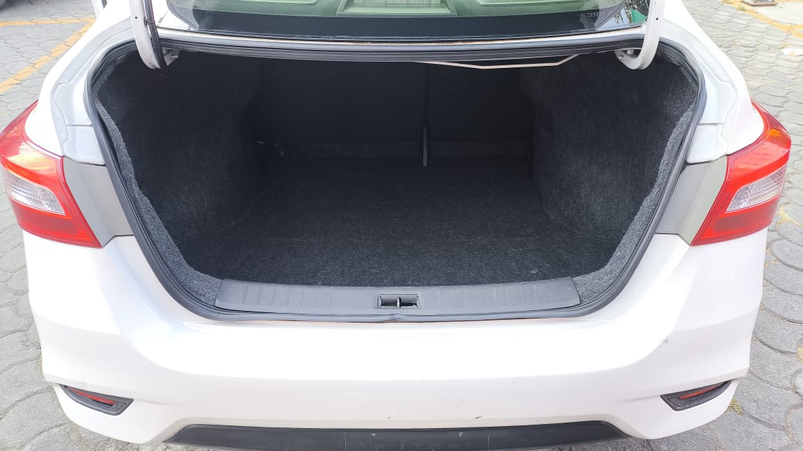 2017 Nissan Sentra SENSE L4 1.8L 129 CP 4 PUERTAS AUT BA AA