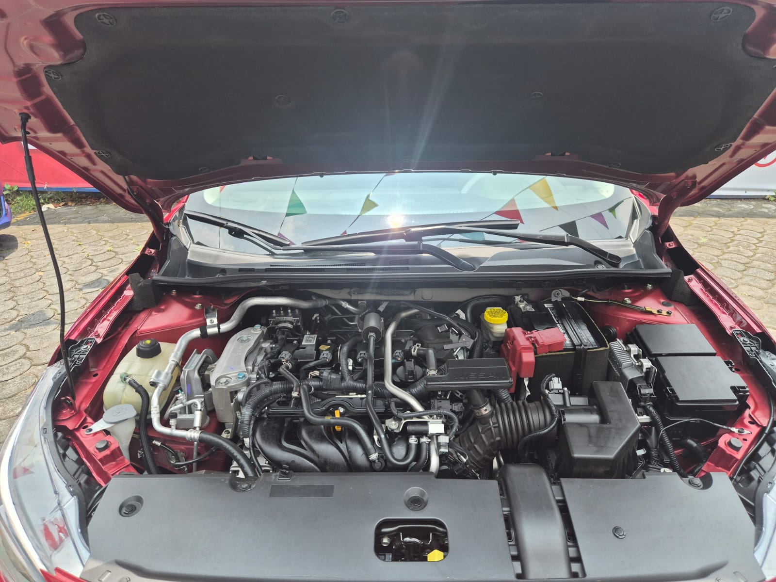 2024 Nissan Sentra SR L4 2.0L 145 CP 4 PUERTAS AUT BA AA
