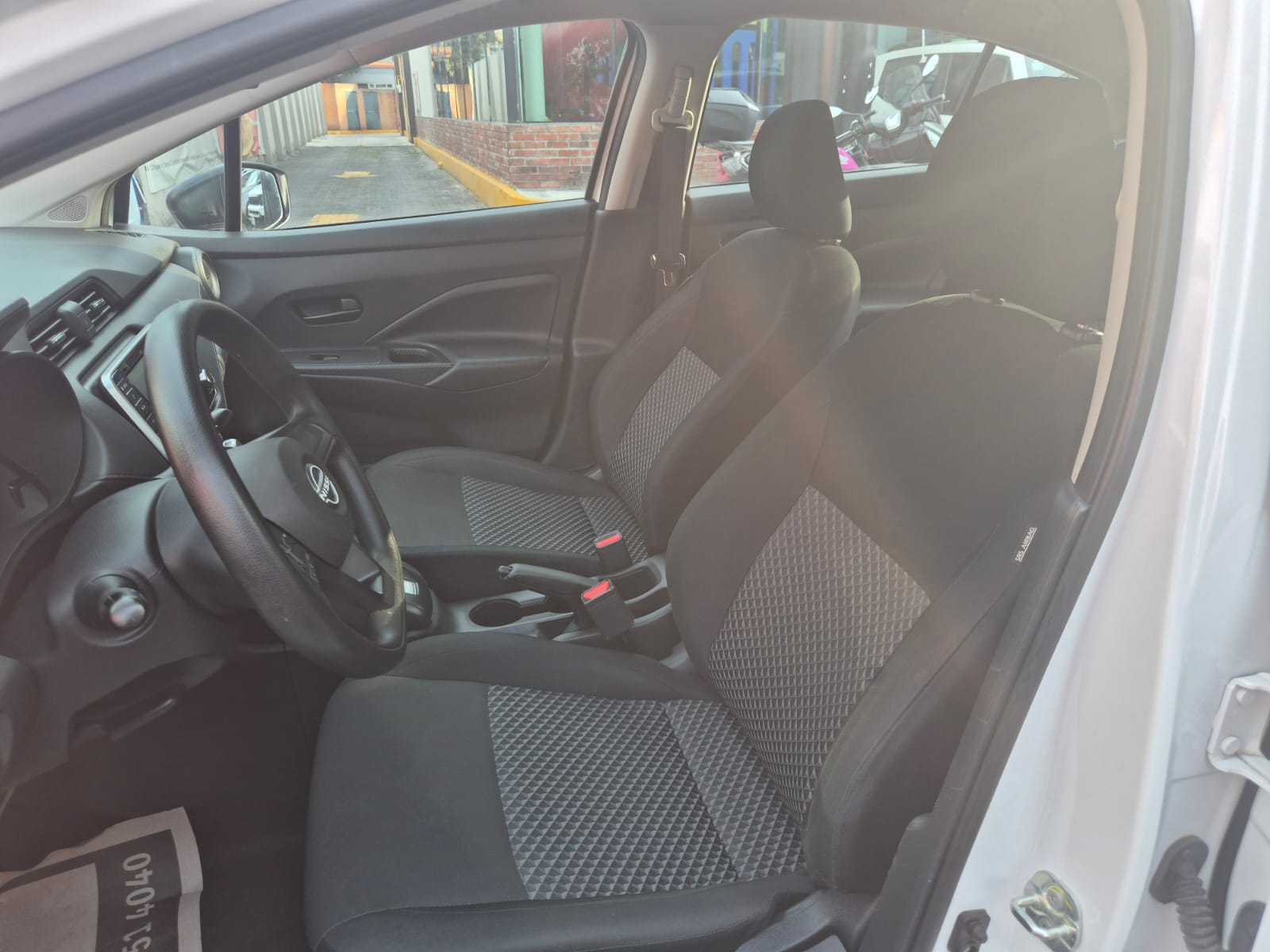 2024 Nissan Versa SENSE L4 1.6L 118 CP 4 PUERTAS AUT BA AA