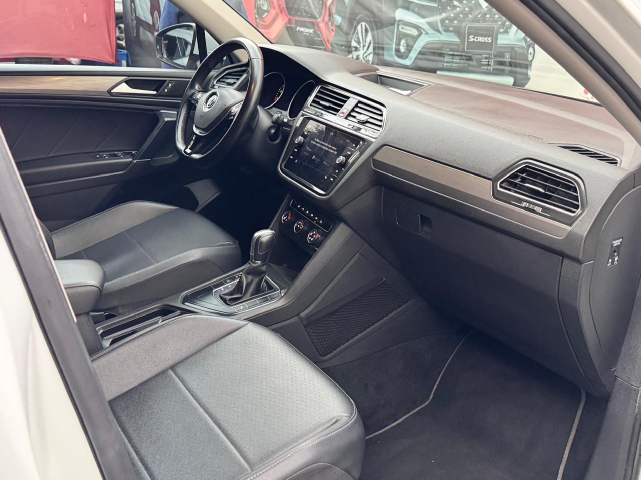 2019 Volkswagen Tiguan COMFORTLINE, L4, 1.4T, 150 CP, 5 PUERTAS, AUT
