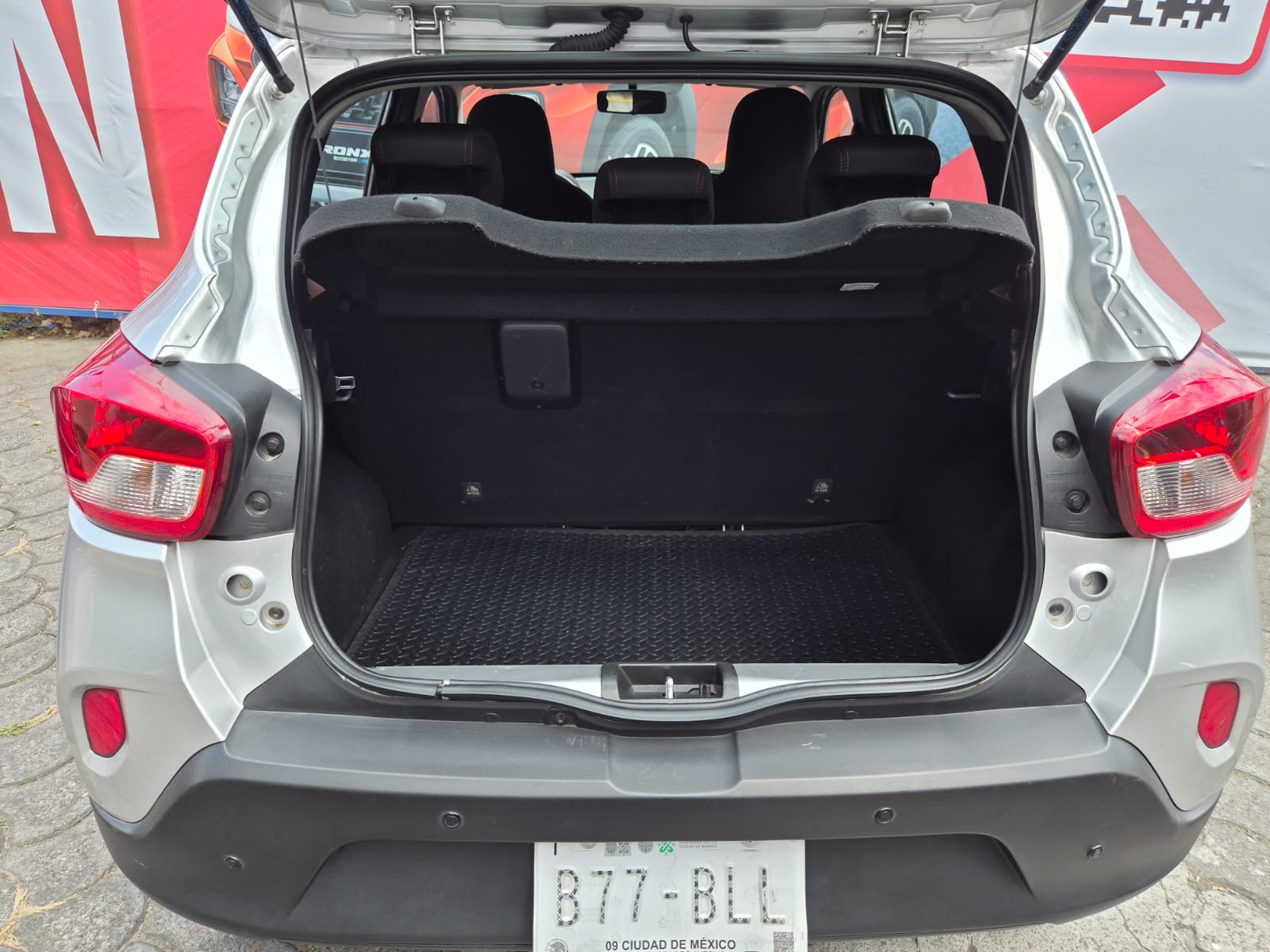 2023 Renault Kwid INTENS TM