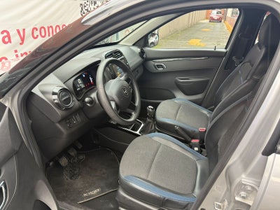 2024 Renault Kwid Base