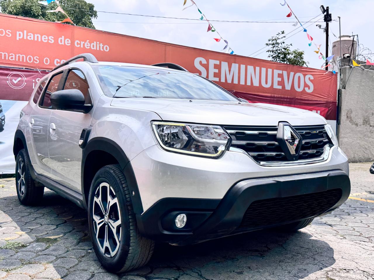 2023 Renault Duster ICONIC CVT