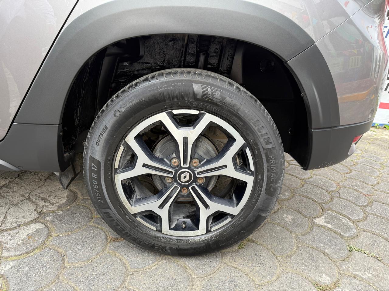 2023 Renault Duster ICONIC CVT