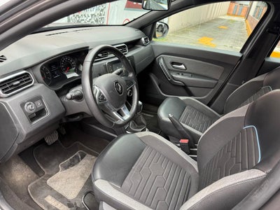 2023 Renault Duster ICONIC CVT