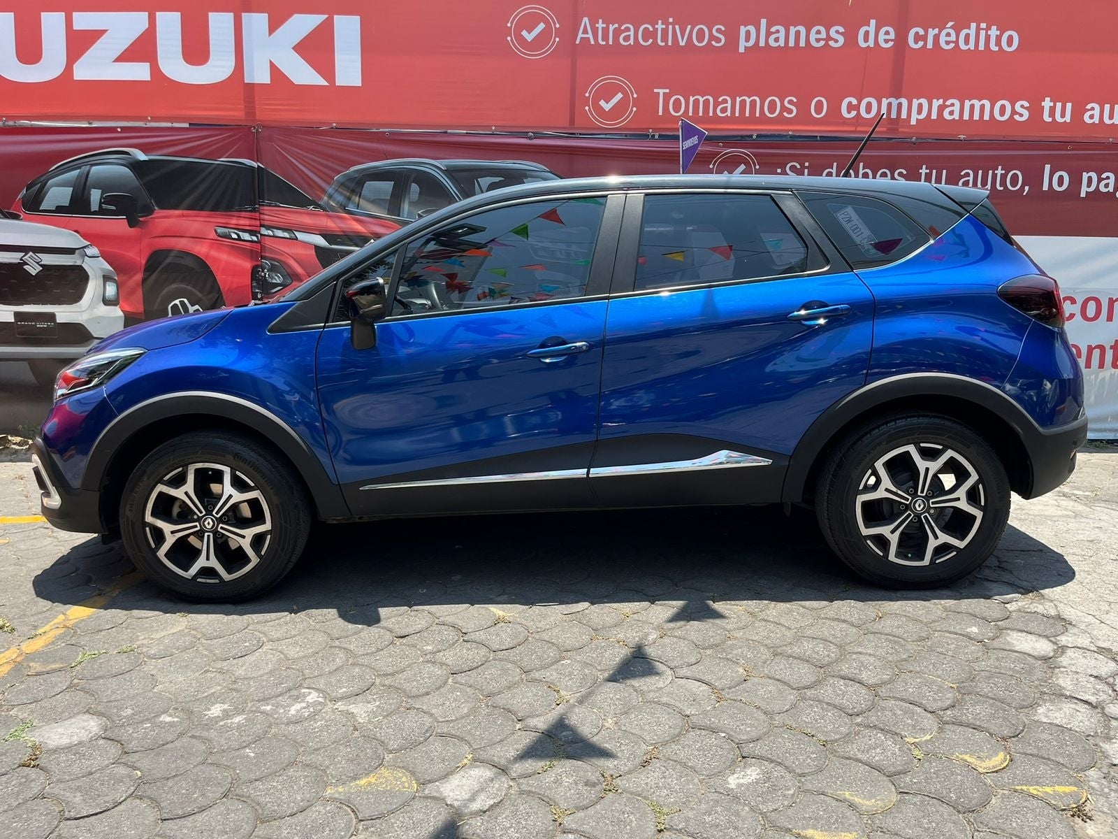 2022 Renault Captur ICONIC PLUS, L4, 1.3T, 154 CP, 5 PUERTAS, AUT, BA, AA