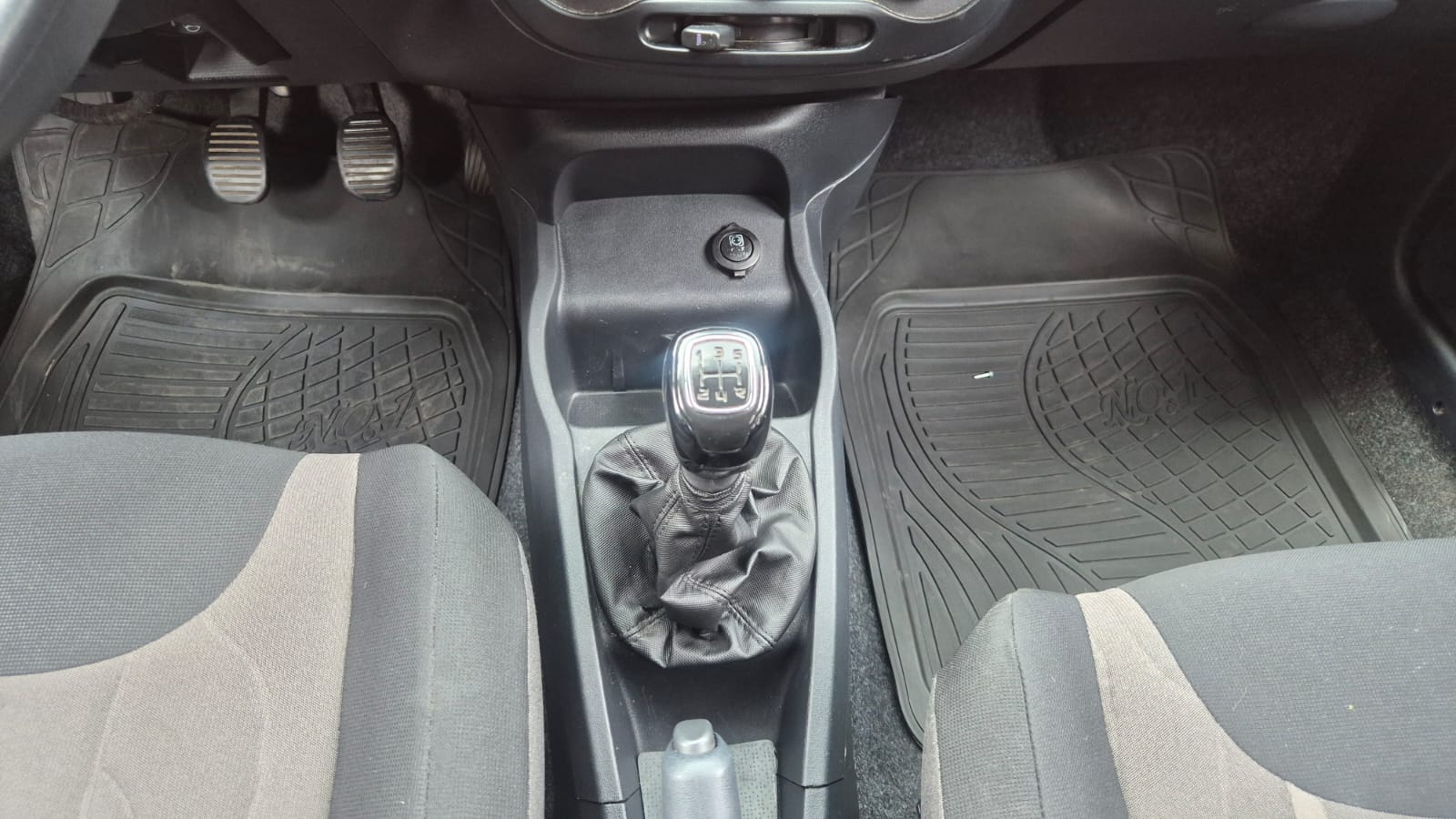 2020 FIAT Uno WAY, L4, 1.4L, 85 CP, 5 PUERTAS, STD