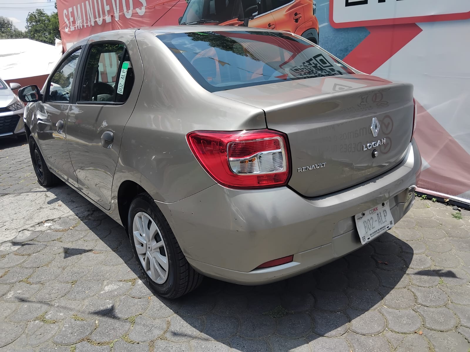 2017 Renault Logan EXPRESSION L4 1.6L 100 CP 4 PUERTAS AUT BA AA