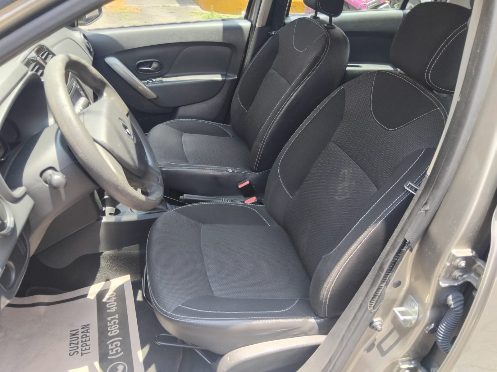 2017 Renault Logan EXPRESSION L4 1.6L 100 CP 4 PUERTAS AUT BA AA