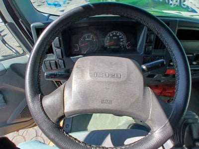 2022 Isuzu ELF 100 BASE, 3.0T, 2 PUERTAS, STD