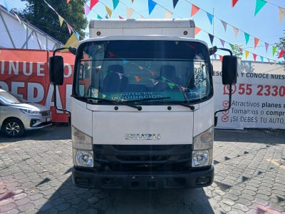 2022 Isuzu ELF 100 BASE, 3.0T, 2 PUERTAS, STD