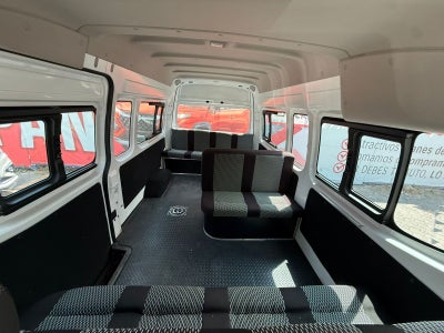 2023 Nissan Urvan URVAN PANEL VENTANAS AMPLIA '23