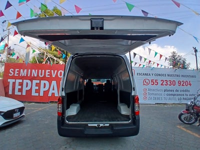 2022 Nissan NV350 Urvan PANEL AMPLIA, L4, 2.5L, 145 CP, 4 PUERTAS, STD, AA PAQ SEG