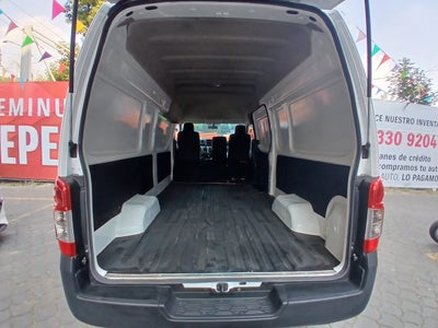 2022 Nissan NV350 Urvan PANEL AMPLIA, L4, 2.5L, 145 CP, 4 PUERTAS, STD, AA PAQ SEG