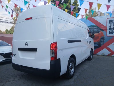 2022 Nissan NV350 Urvan PANEL AMPLIA, L4, 2.5L, 145 CP, 4 PUERTAS, STD, AA PAQ SEG