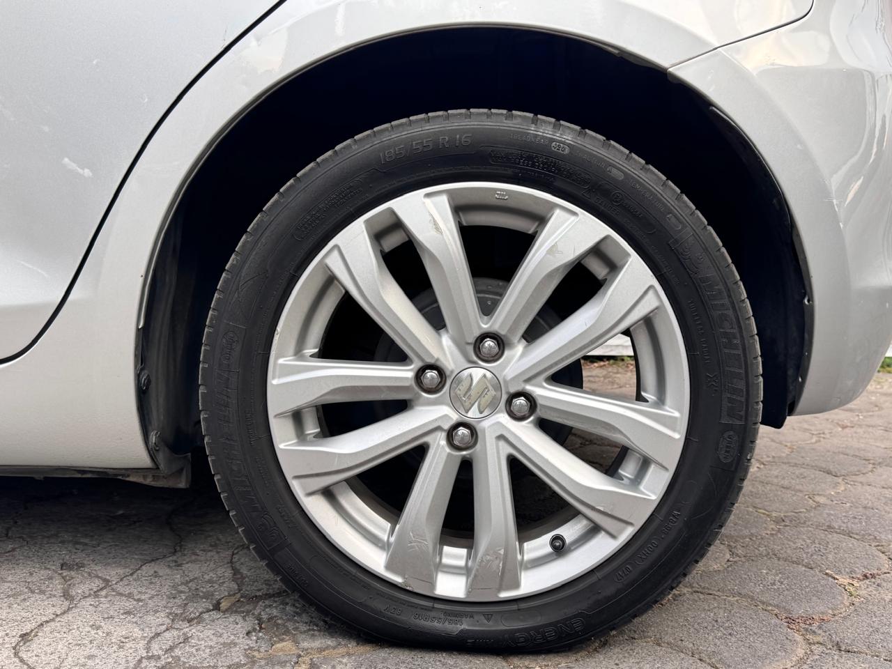 2014 Suzuki Swift GLS, L4, 1.4L, 100 CP, 5 PUERTAS, STD