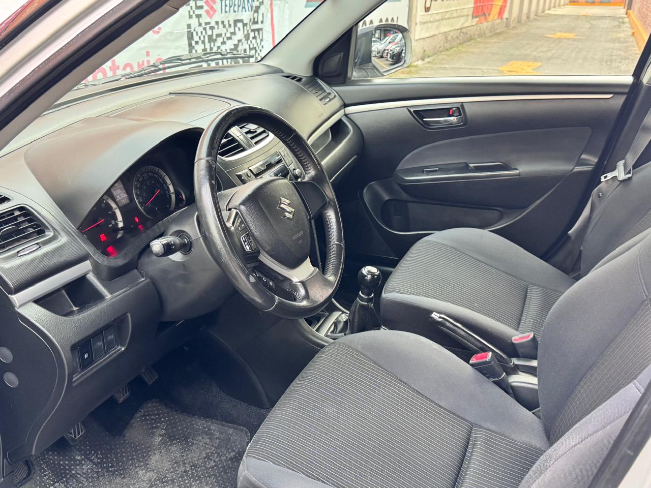 2014 Suzuki Swift GLS, L4, 1.4L, 100 CP, 5 PUERTAS, STD