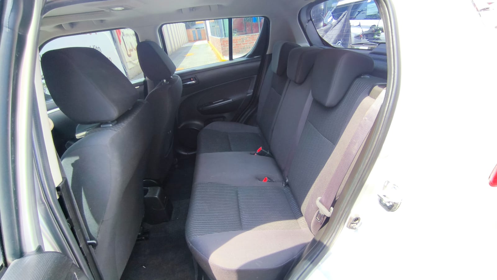 2014 Suzuki Swift GLX, L4, 1.4L, 100 CP, 5 PUERTAS, AUT