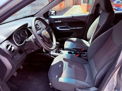 2023 Chevrolet Aveo LS, L4, 1.5L, 107 CP, 4 PUERTAS, STD