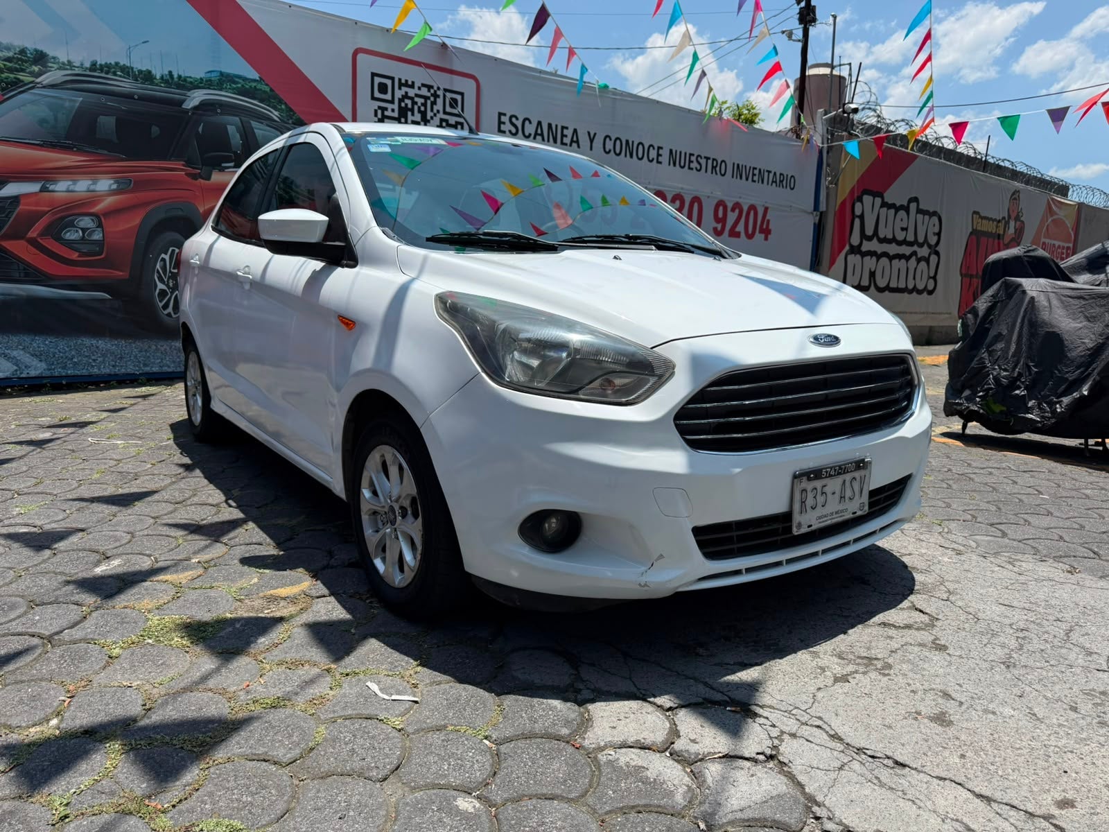 2017 Ford Figo TITANIUM L4 1.5L 105 CP 4 PUERTAS AUT BA AA