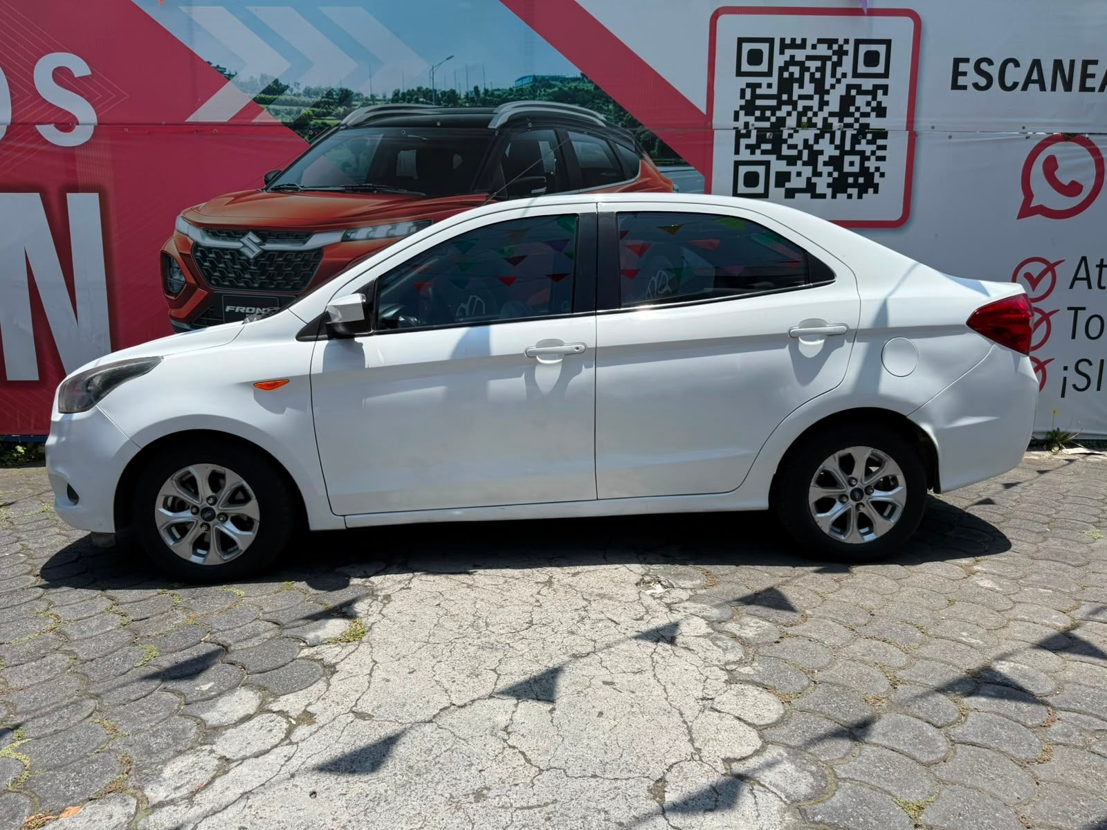 2017 Ford Figo TITANIUM L4 1.5L 105 CP 4 PUERTAS AUT BA AA