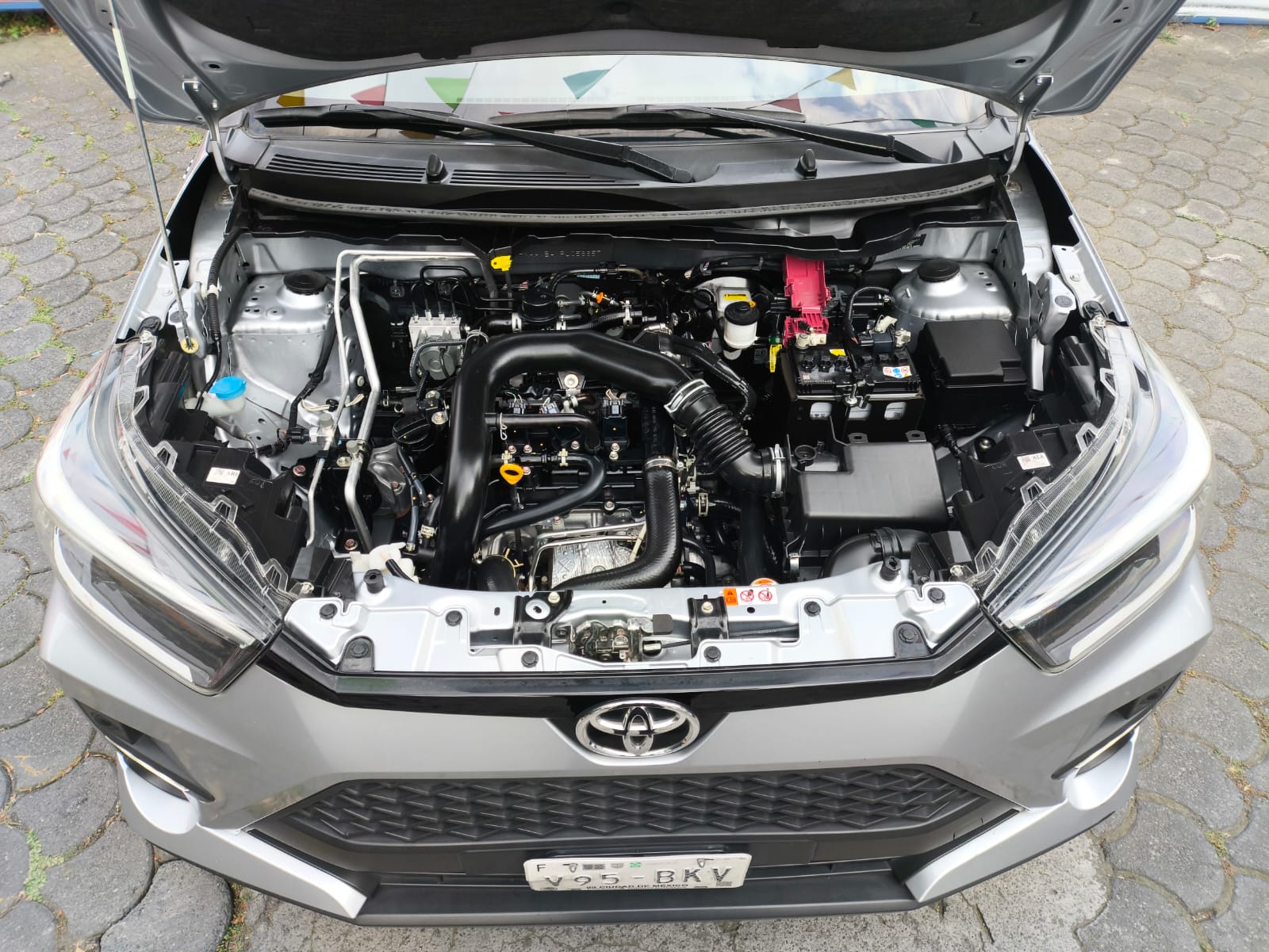2023 Toyota Raize XLE BITONO, L3, 1.0L, 97 CP, 5 PUERTAS, AUT