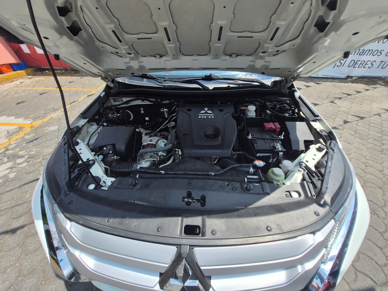 2023 Mitsubishi L200 GLX, L4, 2.4L, 178 CP, 4 PUERTAS, STD, DIESEL