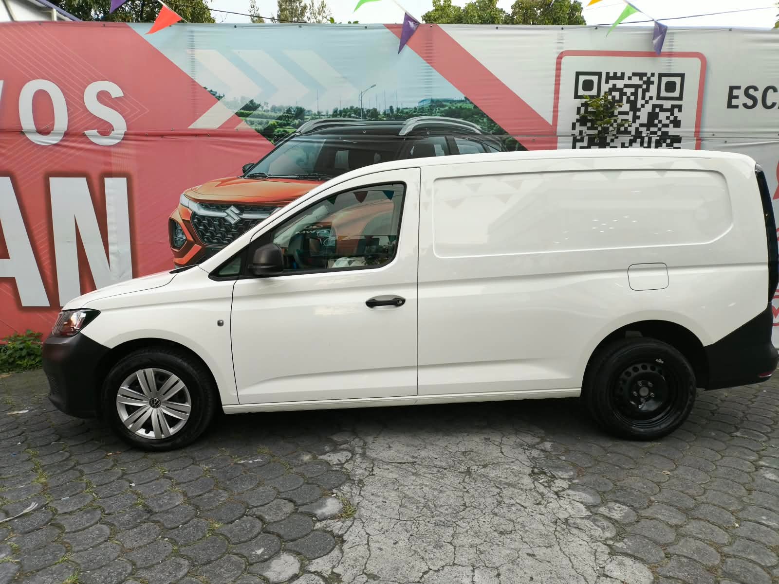 2024 Volkswagen Caddy CARGO VAN MAXI, L4, 2.0L, 110 CP, 5 PUERTAS, STD, AA